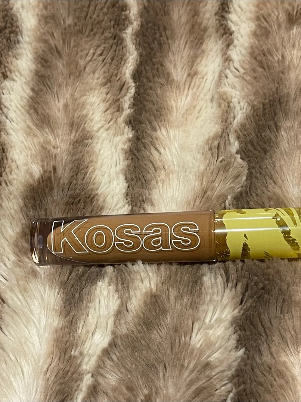 Kosas Revealer Super Creamy + Brighteno Concealer in 7.8N Medium Deep Neutral